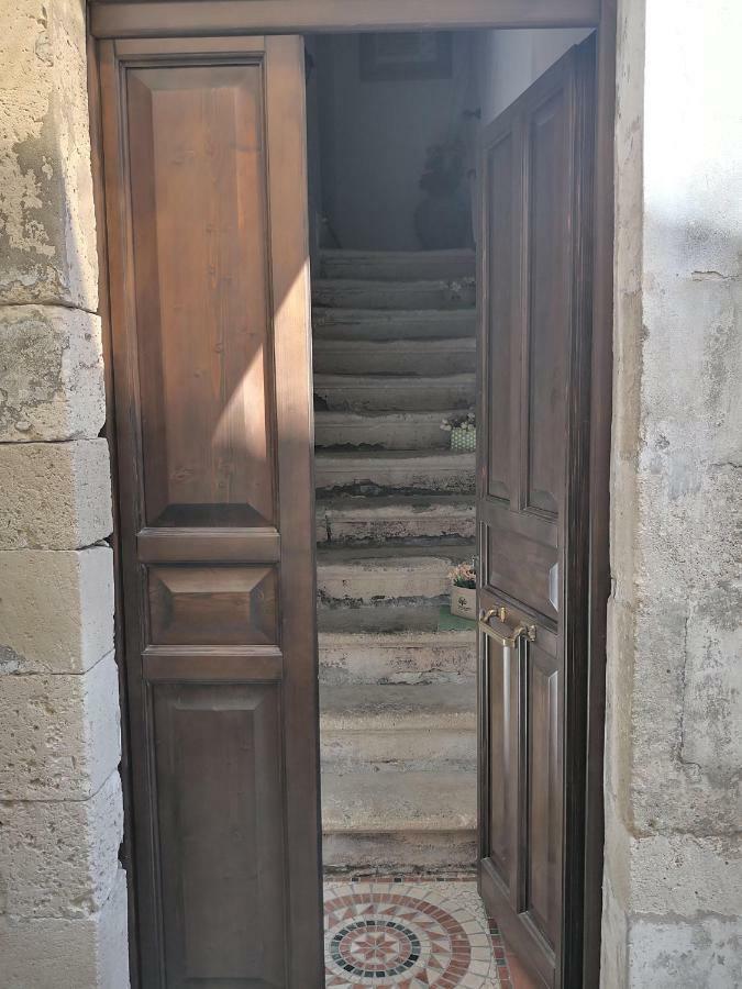 Bed and Breakfast La Terrazza Sul Vicolo Syracuse Екстер'єр фото
