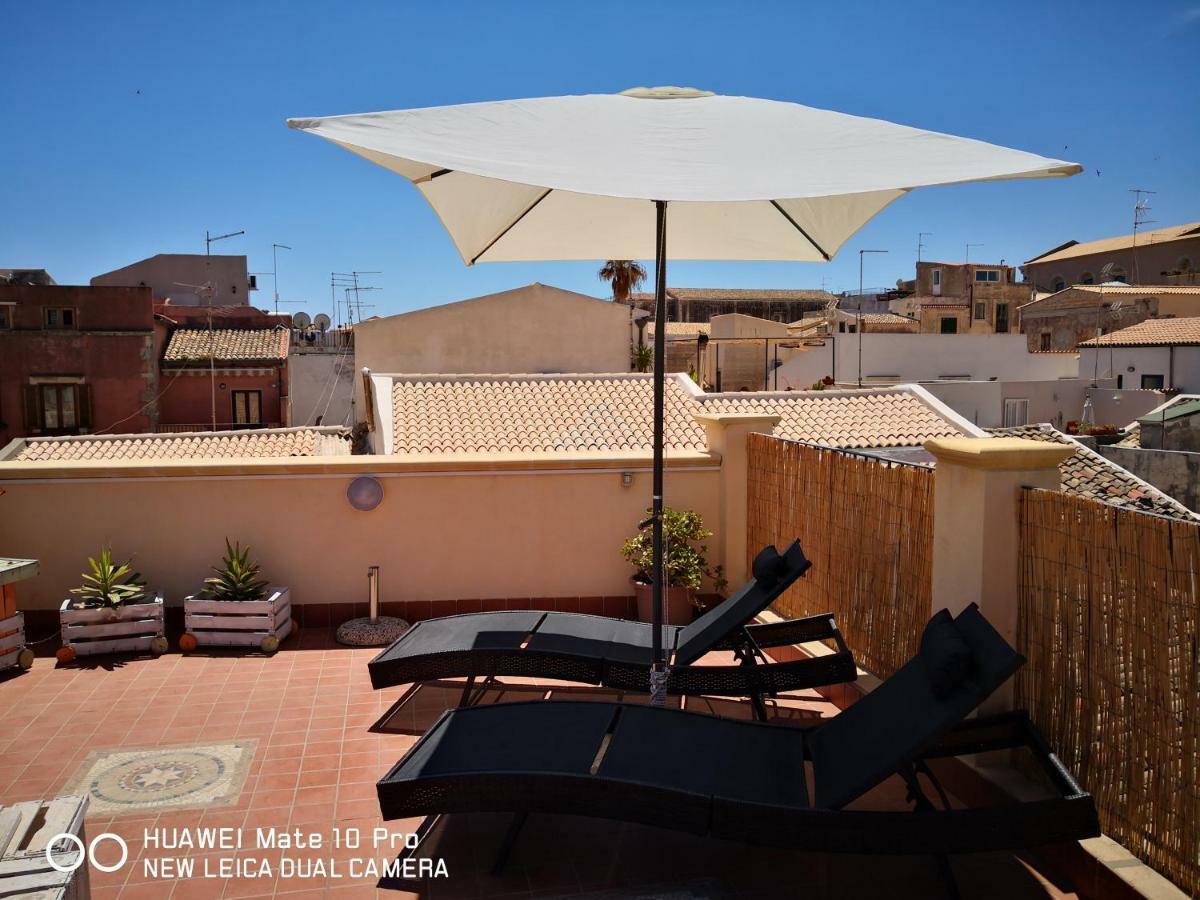 Bed and Breakfast La Terrazza Sul Vicolo Syracuse Екстер'єр фото
